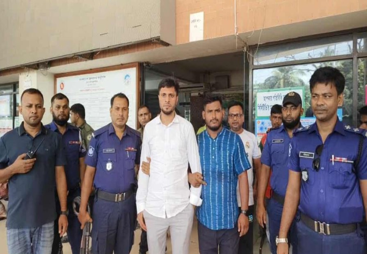 ভারতে পালানোর সময় ৭ মামলার আসামি ছাত্রলীগ নেতা বেন...